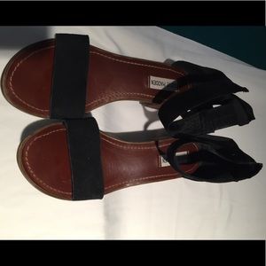 Steve Madden black suede sandal with tassel